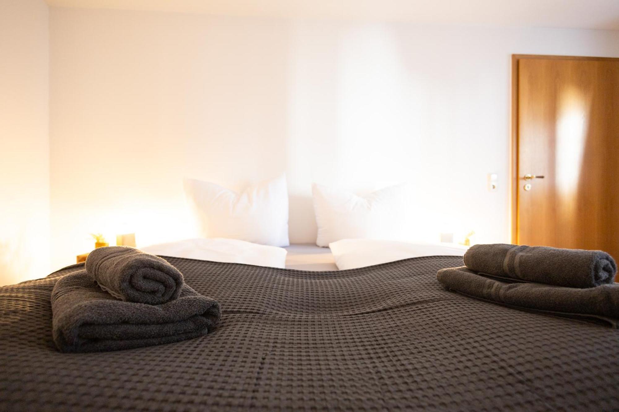 Halle  Ko-Living Space An Der Oper - Street Art Design Apartments מראה חיצוני תמונה